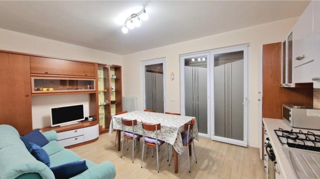 Chiara Pool Apartment Bardolino Luaran gambar
