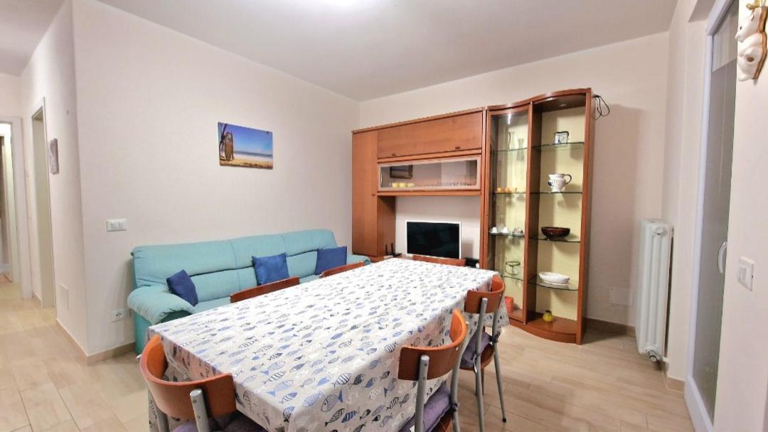 Chiara Pool Apartment Bardolino Luaran gambar