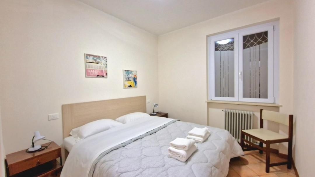 Chiara Pool Apartment Bardolino Luaran gambar