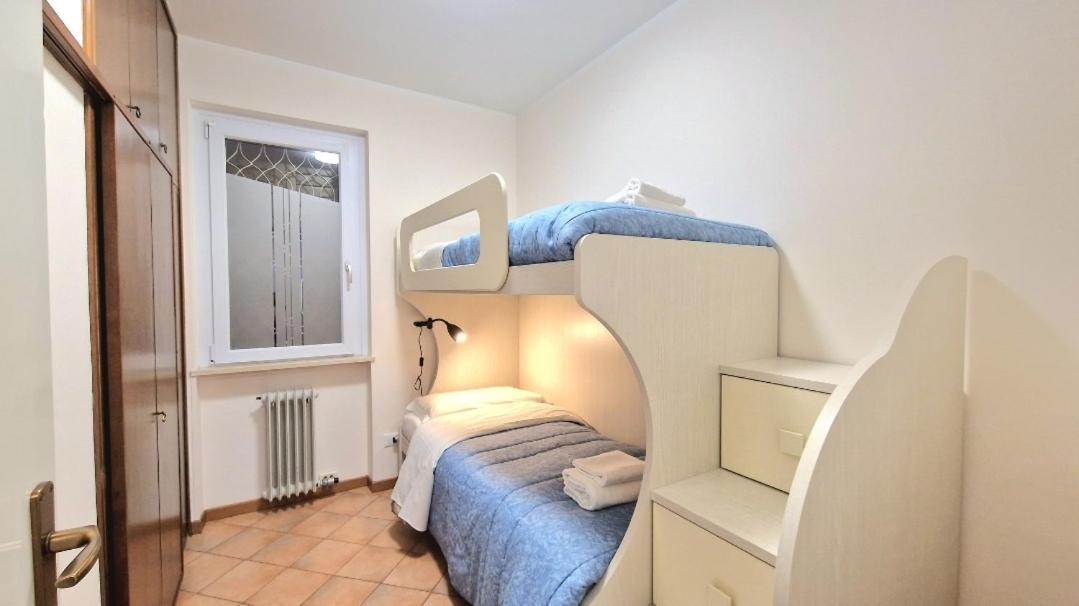 Chiara Pool Apartment Bardolino Luaran gambar